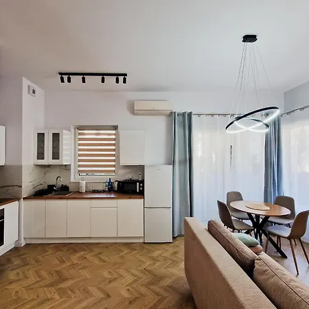 דירה Livermo - Targi Mtp - Jezyce- Air Conditioning - Self Check-in פוזנן