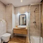 Apartment Livermo - Targi Mtp - Jezyce- Air Conditioning - Self Check-in