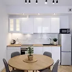 Livermo - Targi Mtp - Jezyce- Air Conditioning - Self Check-in Apartment
