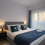 Apartment Livermo - Targi Mtp - Jezyce- Air Conditioning - Self Check-in *