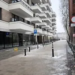 Apartment Livermo - Targi Mtp - Jezyce- Air Conditioning - Self Check-in