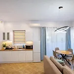 Apartment Livermo - Targi Mtp - Jezyce- Air Conditioning - Self Check-in Poznan