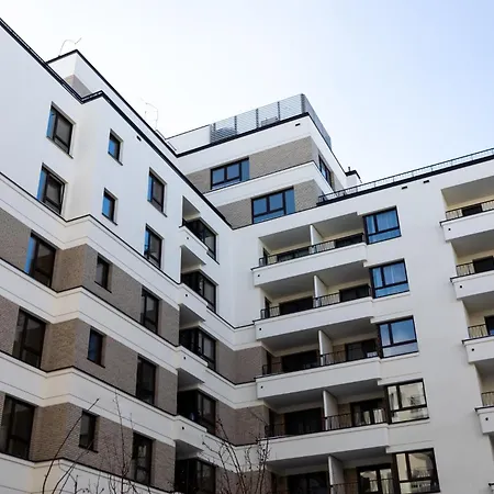 Apartment Livermo - Targi Mtp - Jezyce- Air Conditioning - Self Check-in