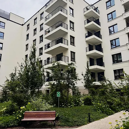 Livermo - Targi Mtp - Jezyce- Air Conditioning - Self Check-in Appartement