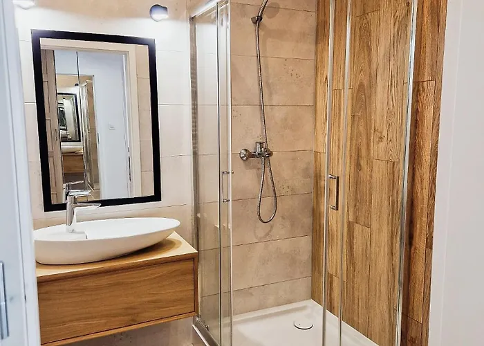 דירה Livermo - Targi Mtp - Jezyce- Air Conditioning - Self Check-in *